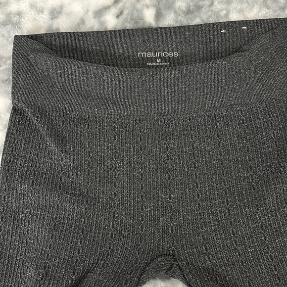 Maurice’s Size Medium Charcoal Knit Leggings - Picture 3 of 3